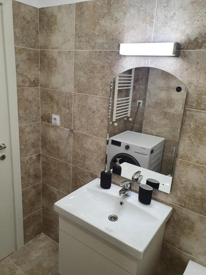 D&C Studio Militari Residence Tineretului 17 Roşu Zewnętrze zdjęcie